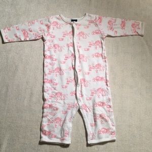 💖Oshkosh B’gosh 12 mos sleeper💖